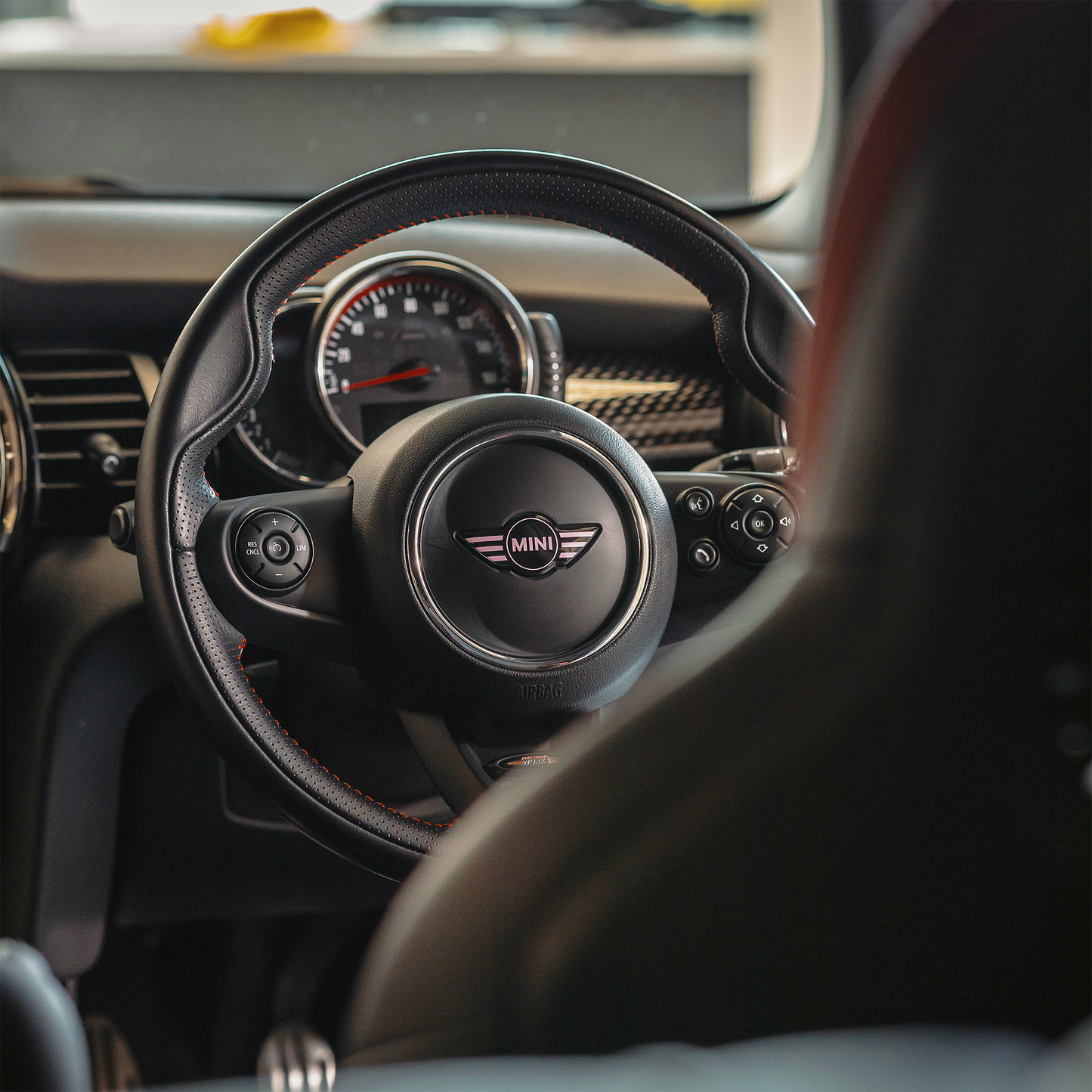 MINI Steering Wheel Badge – Pastel Pink